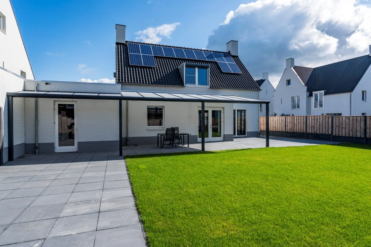 Bolthole veranda rear view