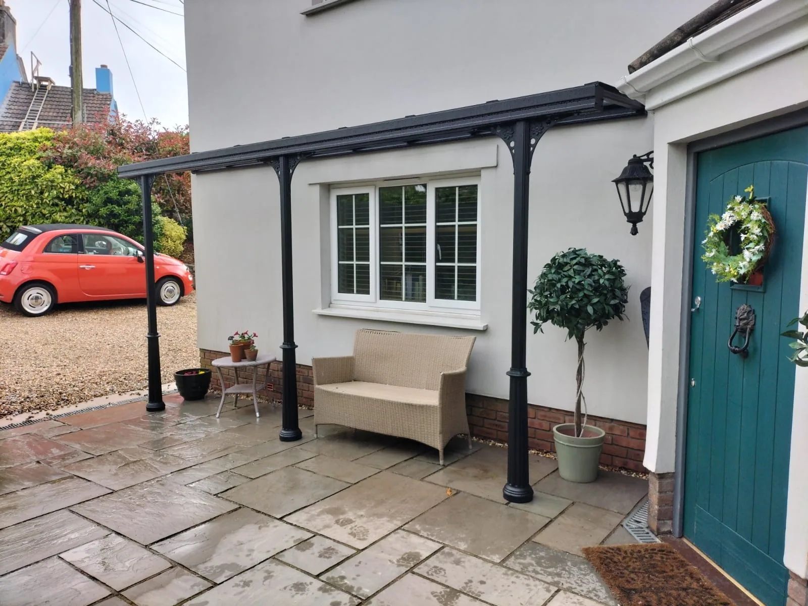 Haven veranda pub installation