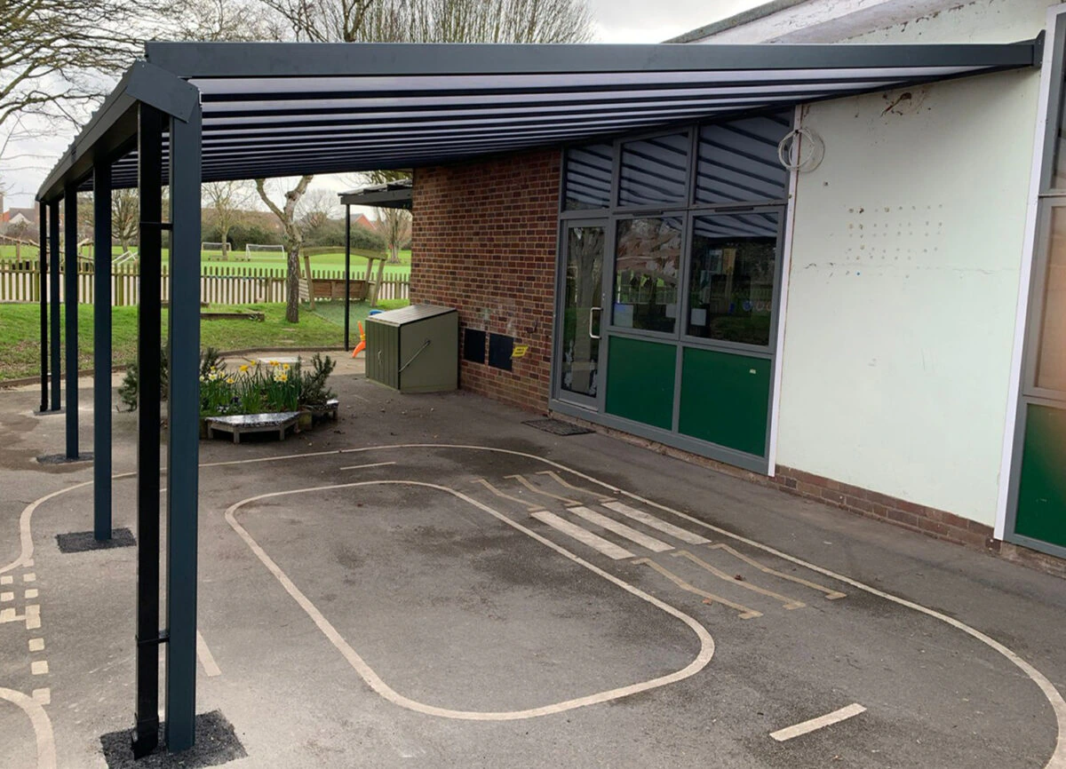 Pavilion veranda side view